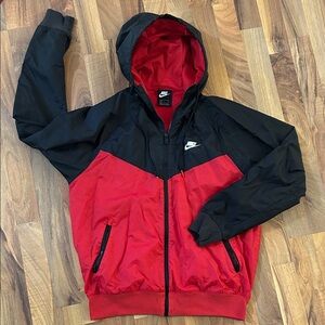 Nike Windbreaker Jacket Red Black Zip Up Full Size Small Men’s Lined Mesh